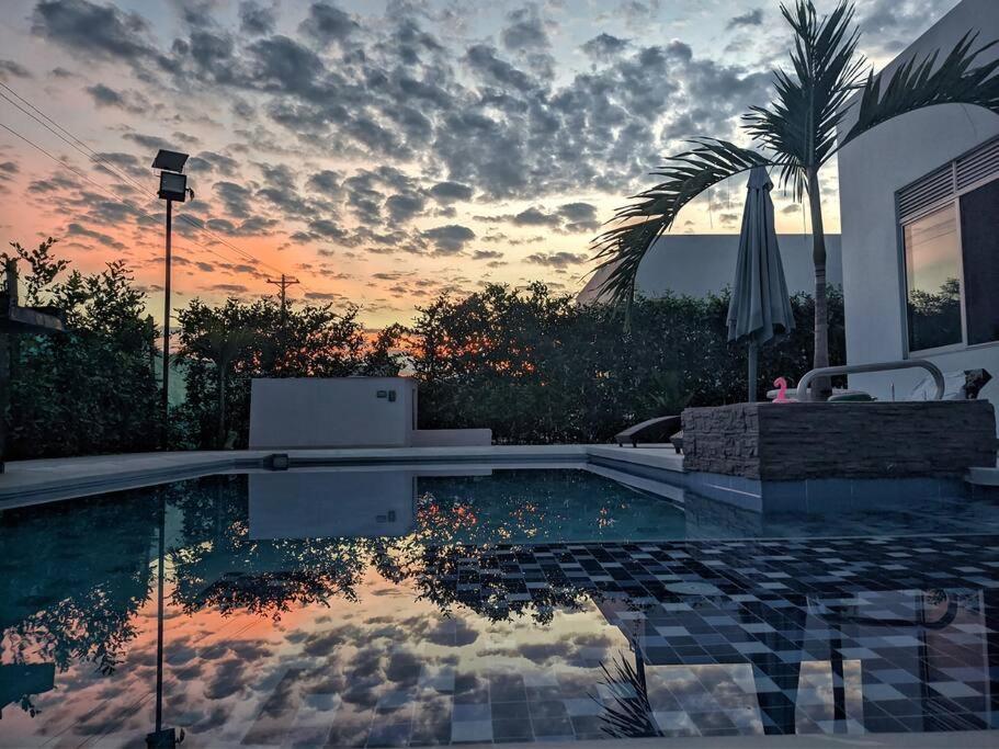 Casa Palma Roja Boutique , Piscina Privada Villa Carmen de Apicalá Екстериор снимка