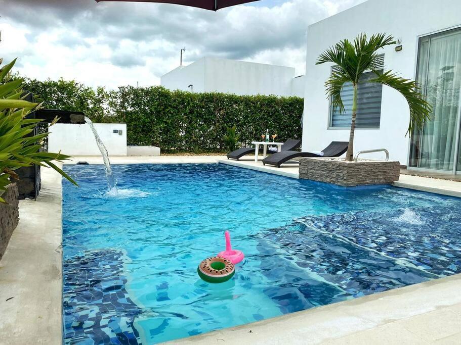 Casa Palma Roja Boutique , Piscina Privada Villa Carmen de Apicalá Екстериор снимка